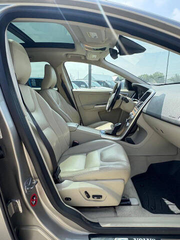 2015 Volvo XC60 T5 Premier