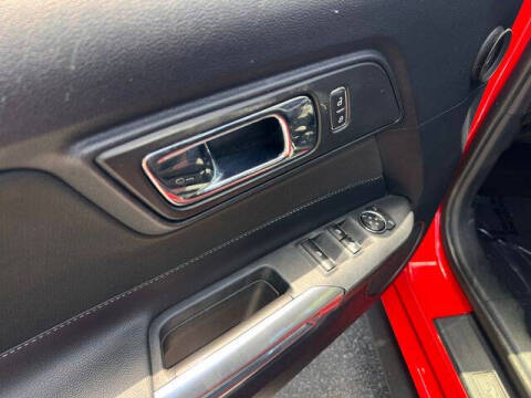2015 Ford Mustang V6