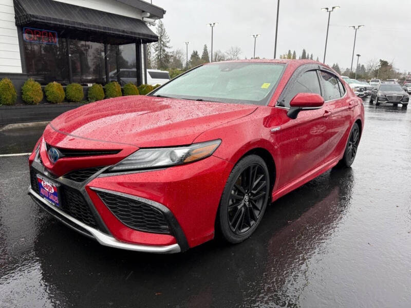 2021 Toyota Camry Hybrid XSE