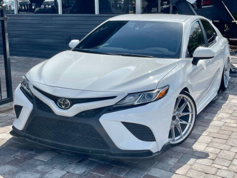 2020 Toyota Camry SE