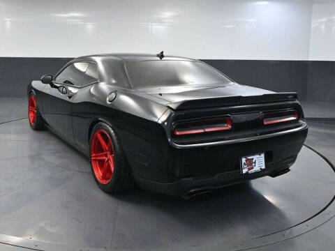 2016 Dodge Challenger SRT Hellcat