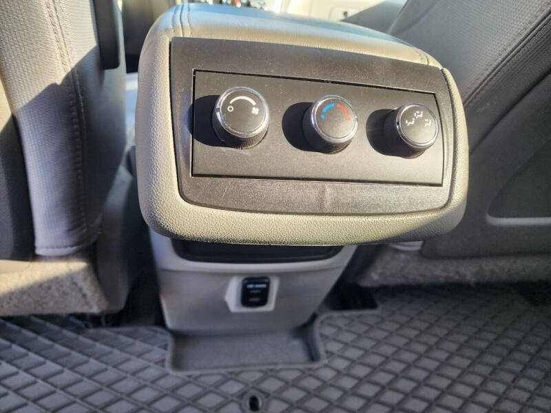 2015 GMC Acadia SLE-1