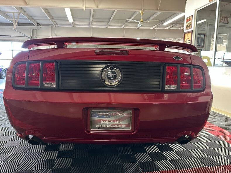 2005 Ford Mustang