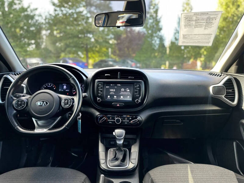 2021 Kia Soul GT-Line