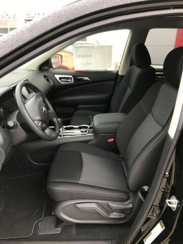 2019 Nissan Pathfinder S