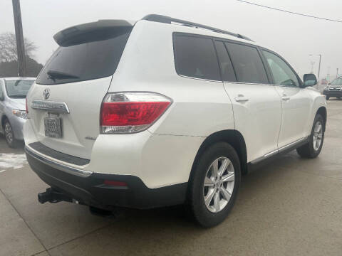 2012 Toyota Highlander SE