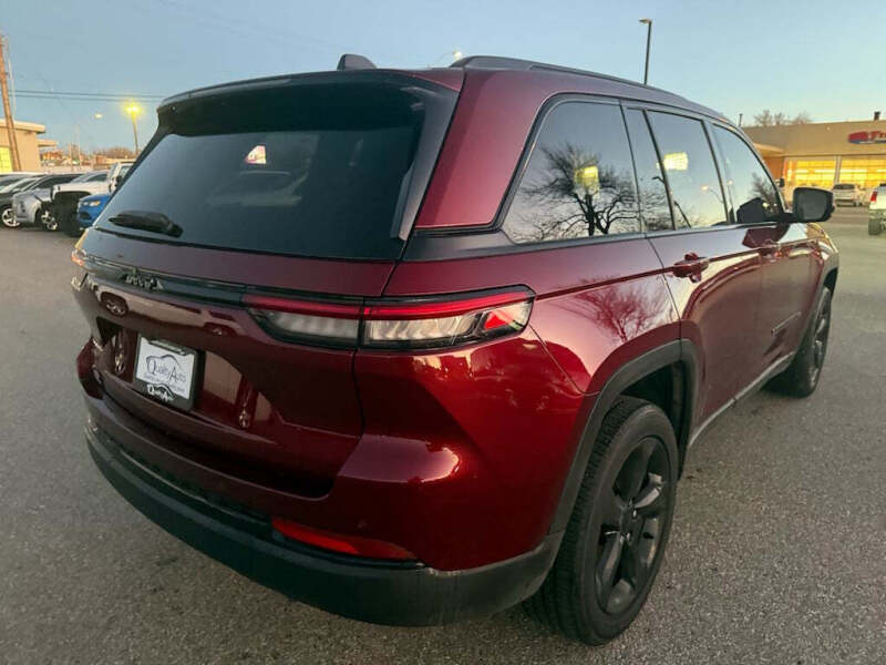 2023 Jeep Grand Cherokee Altitude