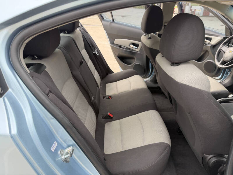 2012 Chevrolet Cruze LS