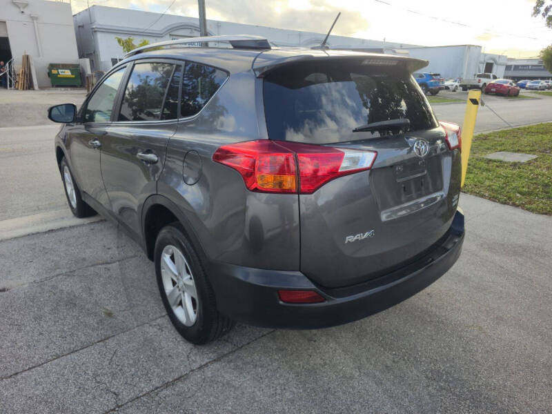 2014 Toyota RAV4 XLE