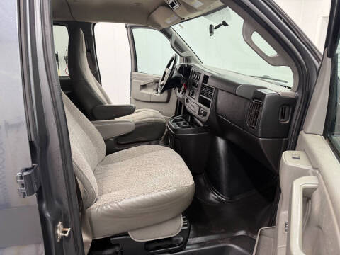 2016 Chevrolet Express LT 3500