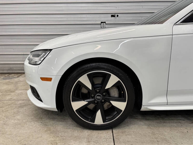 2017 Audi A4 2.0T quattro Premium Plus