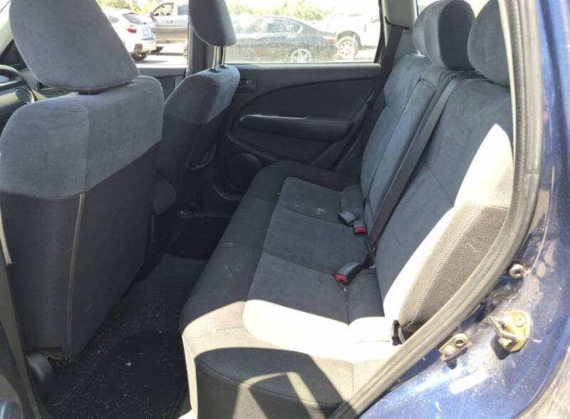 2003 Mitsubishi Outlander LS