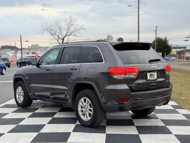 2019 Jeep Grand Cherokee Laredo