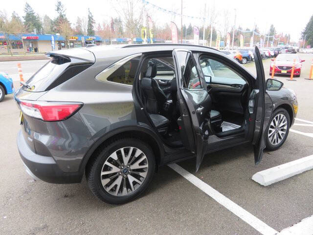 2020 Ford Escape Hybrid Titanium