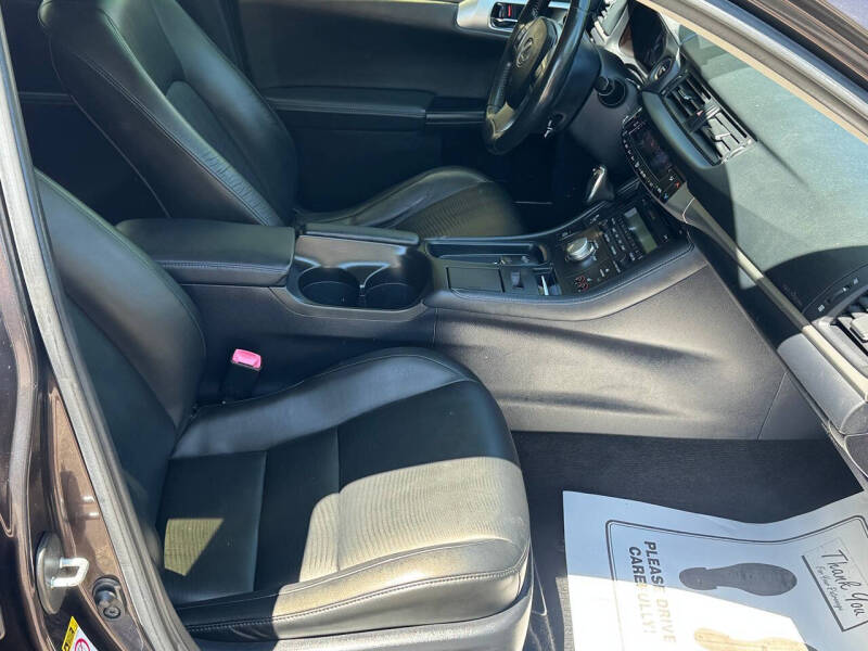 2013 Lexus CT 200h