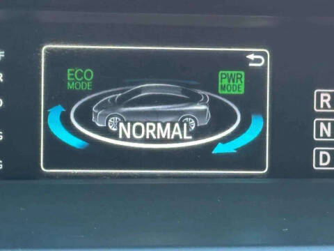 2016 Toyota Prius Three