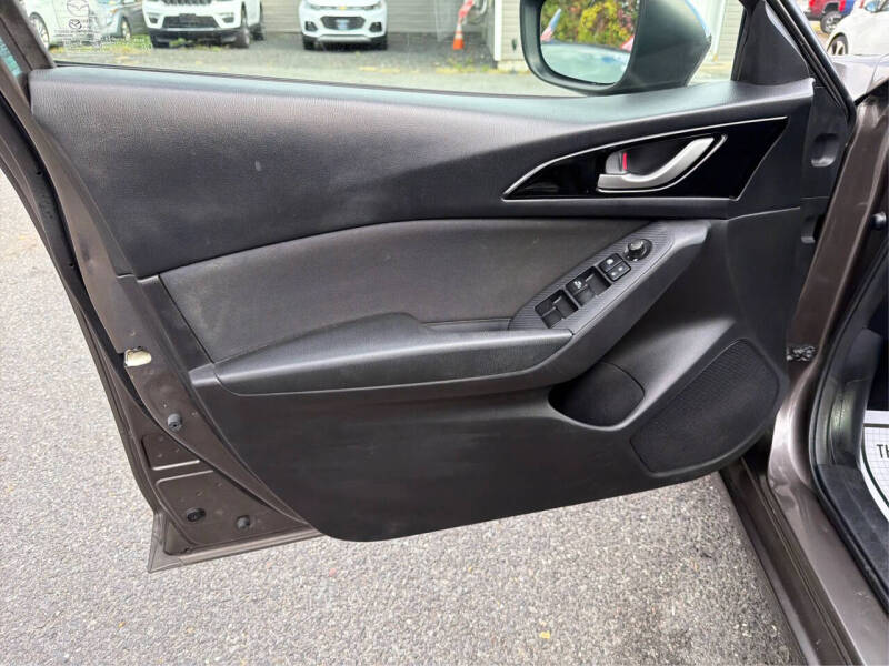 2015 Mazda MAZDA3 i Touring