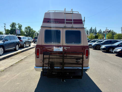 1987 Ford E-250 Super