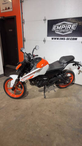 2024 KTM 250 Duke