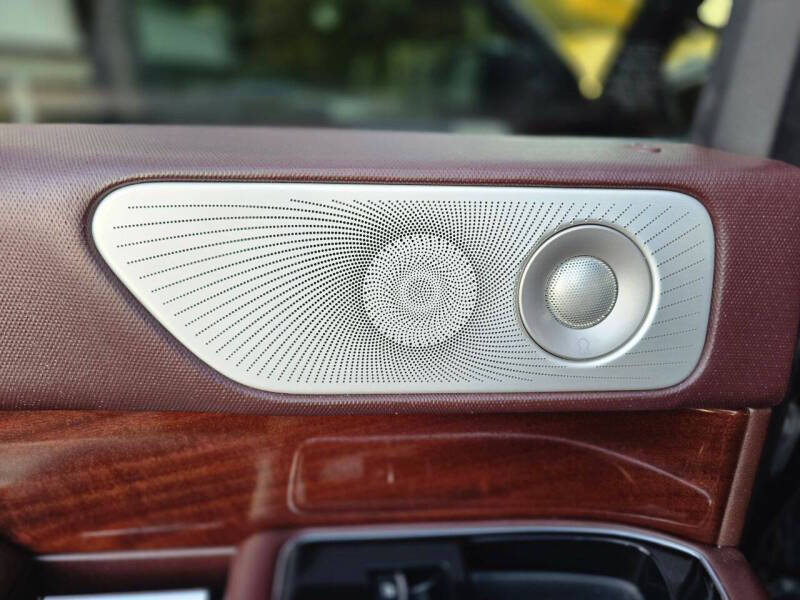 2018 Lincoln Navigator Black Label