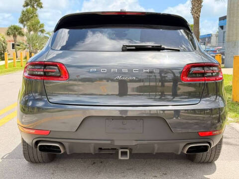 2017 Porsche Macan