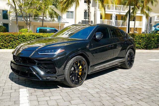 2022 Lamborghini Urus