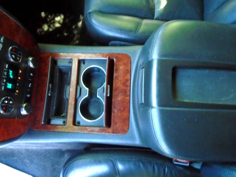 2014 Chevrolet Suburban LTZ