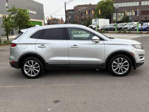 2016 Lincoln MKC Select