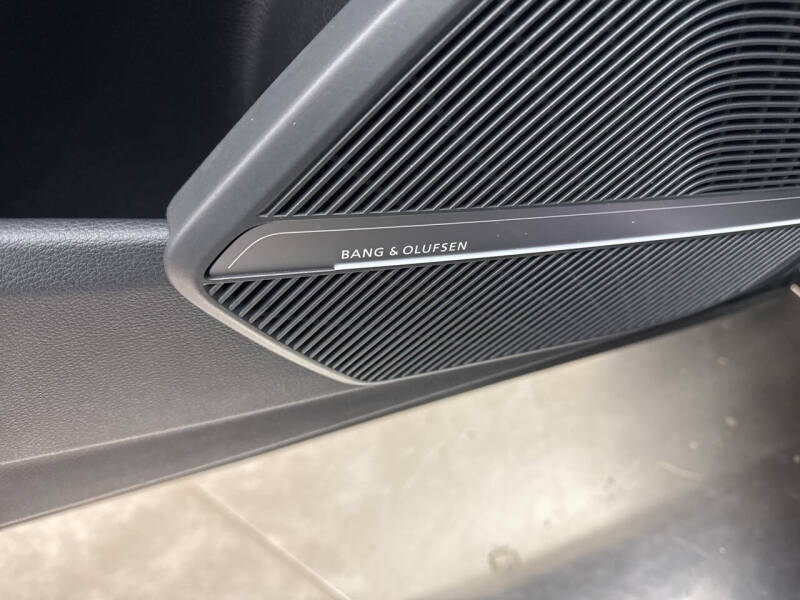 2023 Audi Q5 Sportback quattro S line Prem Plus 45 TFSI