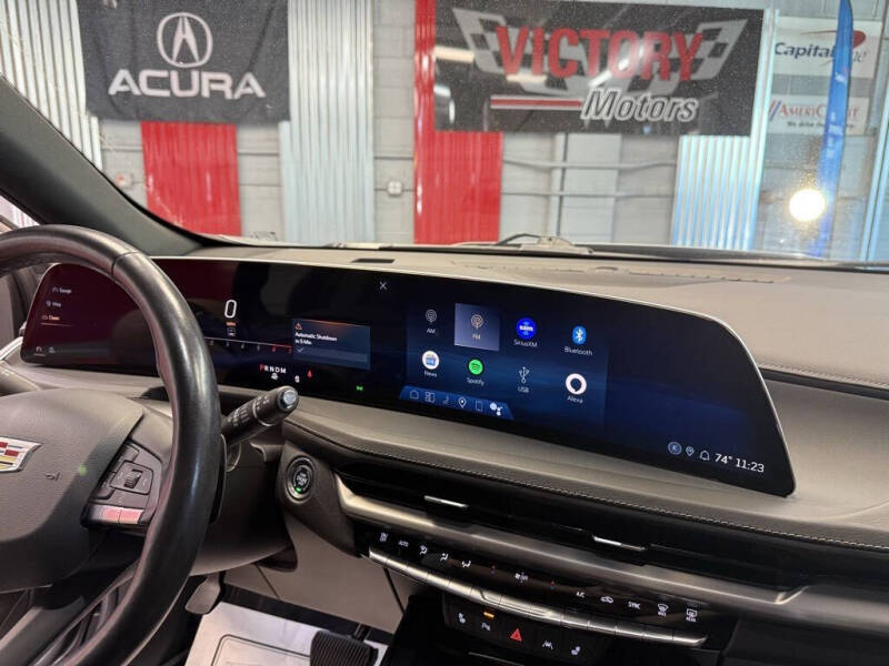 2024 Cadillac XT4 Luxury