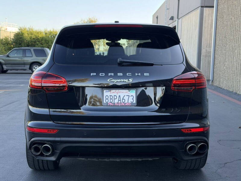 2017 Porsche Cayenne S E-Hybrid Platinum Edition