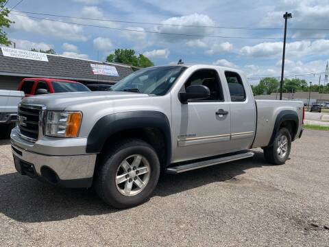 2009 GMC Sierra 1500 for sale at MEDINA WHOLESALE LLC in Wadsworth OH