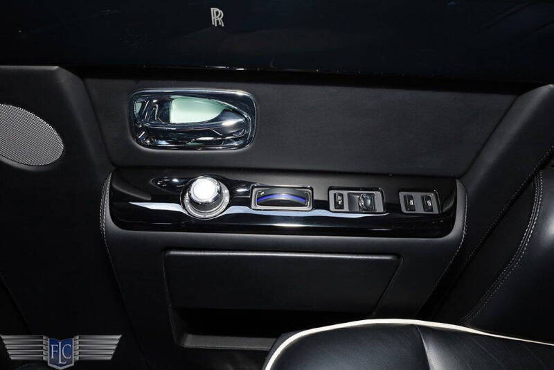 2016 Rolls-Royce Phantom