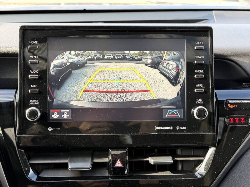 2023 Toyota Camry Hybrid SE