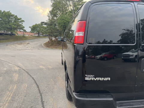 2019 GMC Savana 2500