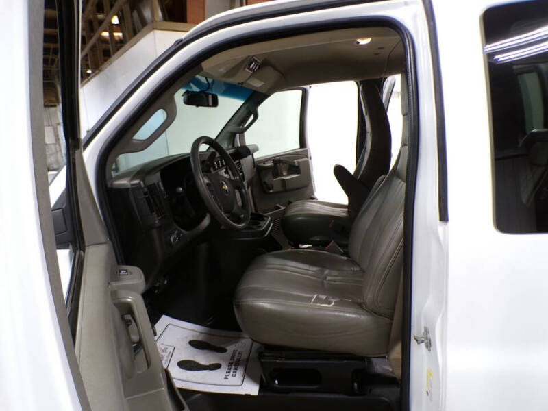 2021 Chevrolet Express LS 3500