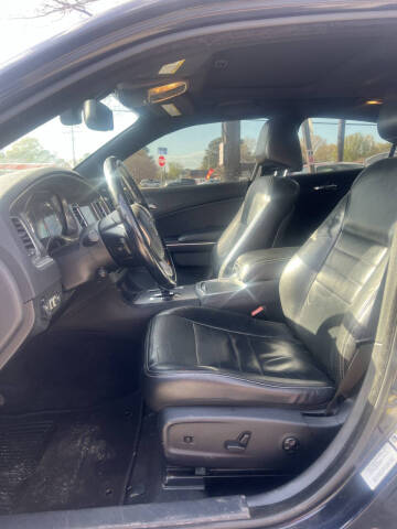 2012 Dodge Charger SXT