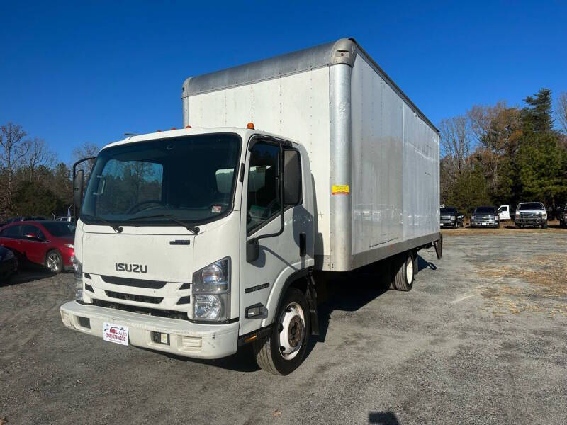 2017 Isuzu NPR-HD