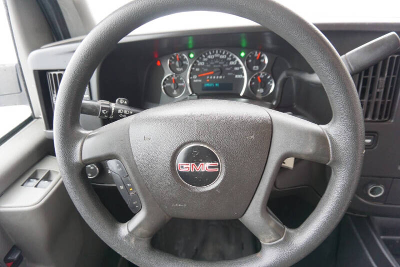 2017 GMC Savana 2500