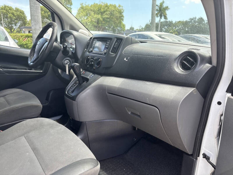 2019 Nissan NV200