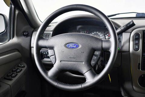 2004 Ford Explorer XLT