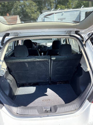 2012 Nissan Versa 1.8 S