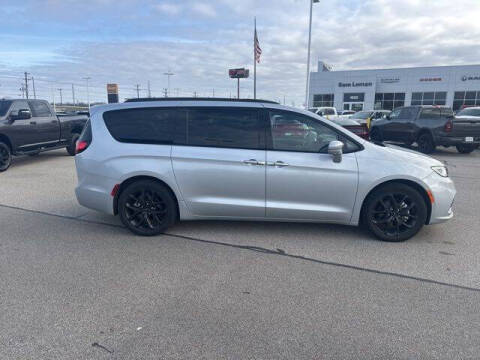 2022 Chrysler Pacifica Limited