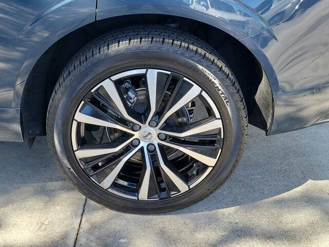 2024 Volvo XC60 B5 Plus Dark Theme