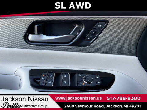 2025 Nissan Murano SL