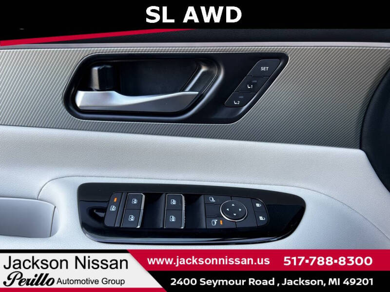 2025 Nissan Murano SL