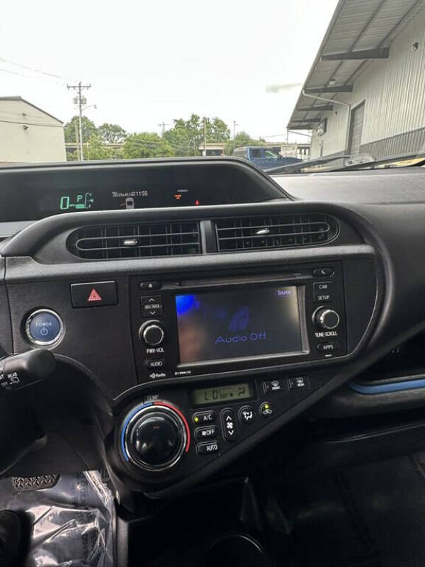 2013 Toyota Prius c One