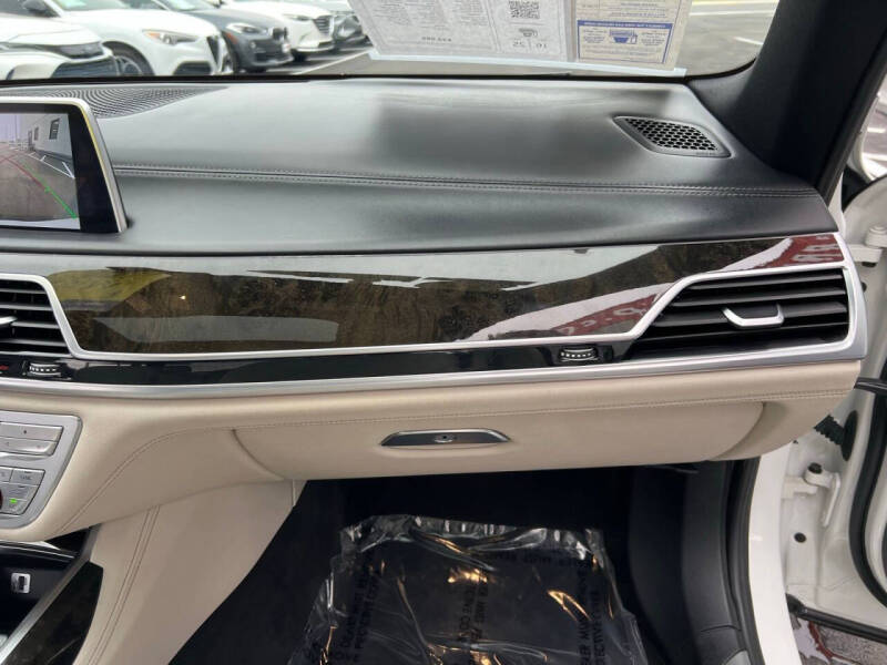 2016 BMW 7 Series 750i xDrive