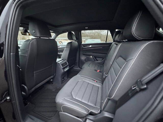 2026 Volkswagen Atlas Cross Sport SEL R-Line Black 4Motion