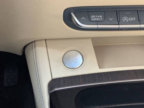 2025 Audi Q5 quattro S line Prem Plus 45 TFSI